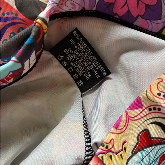 Blackmilk sugar skull leggings - Picture 9 of 9